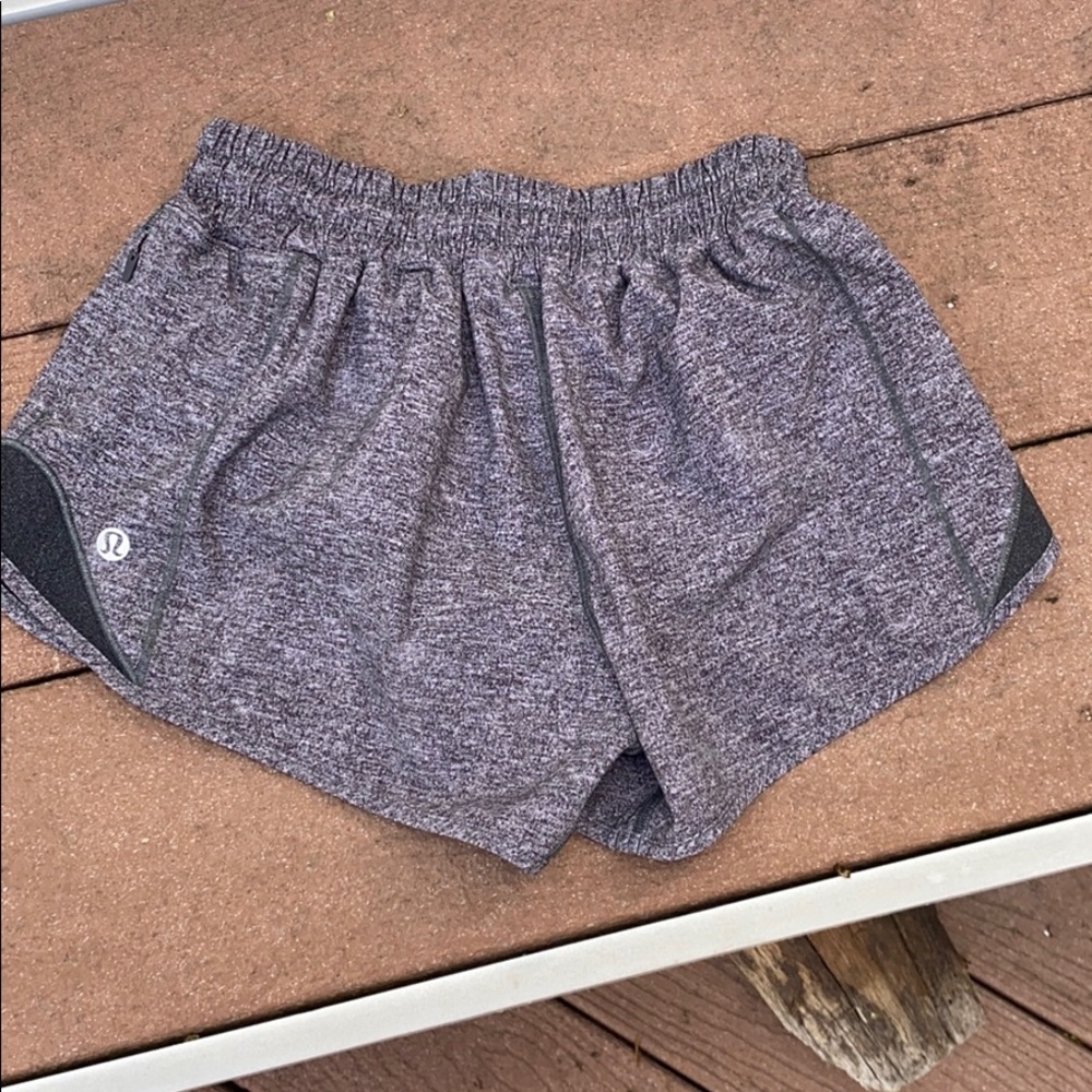 Lululemon Hotta Hot Short II. 2.5”